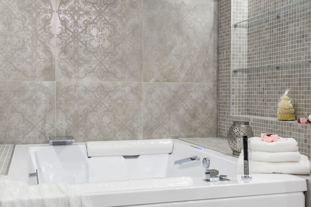 bathtub